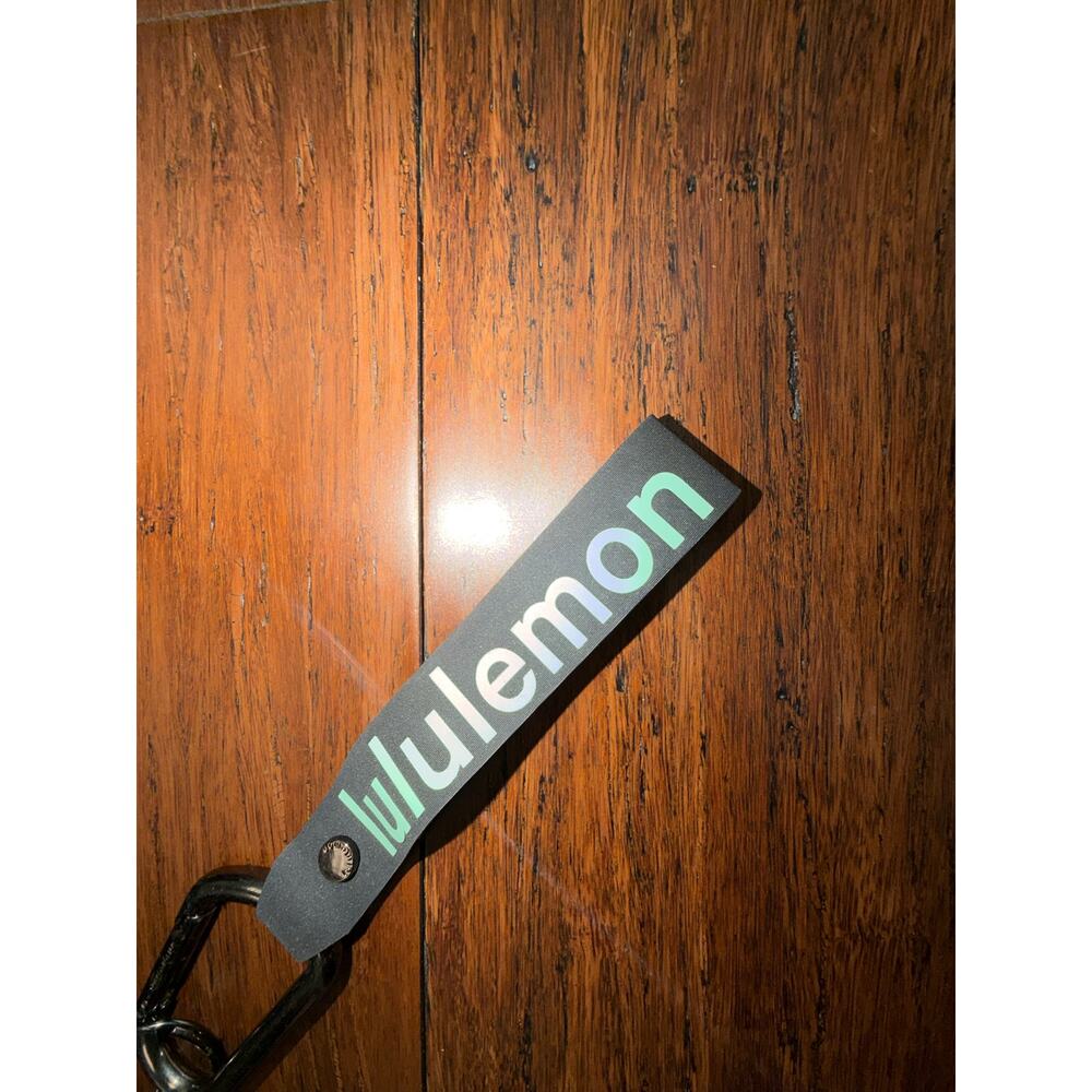 Lululemon All Hours Keychain - Picture 2 of 4